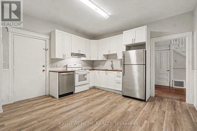 Photo du bâtiment - 486 Victoria St