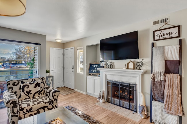 Building Photo - 3834 S Big River Way