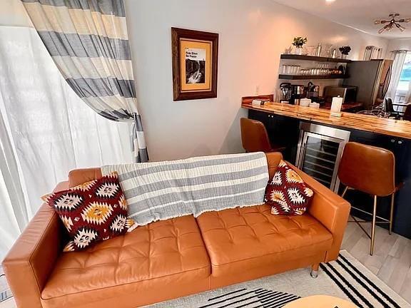 Foto del edificio - 4 Ulverston Dr