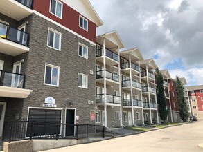 Building Photo - 9806-396 96 St