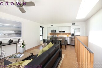 Building Photo - 8350 Santa Monica Blvd