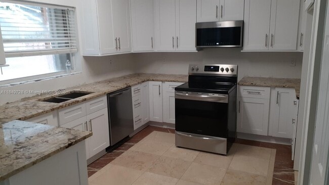 Foto del edificio - 10850 SW 153rd Ct