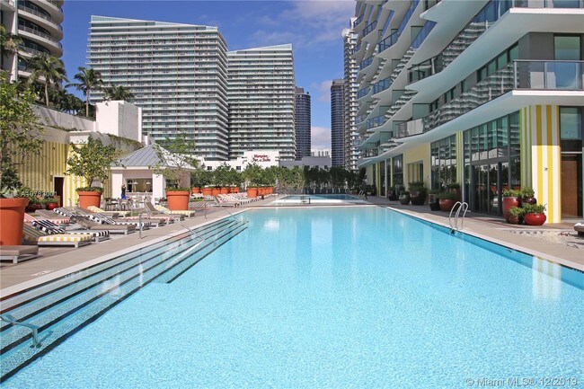 Foto del edificio - 1300 S Miami Ave