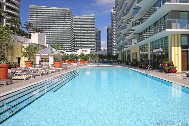 Building Photo - 1300 S Miami Ave