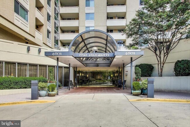 Foto del edificio - 4601 N Park Ave
