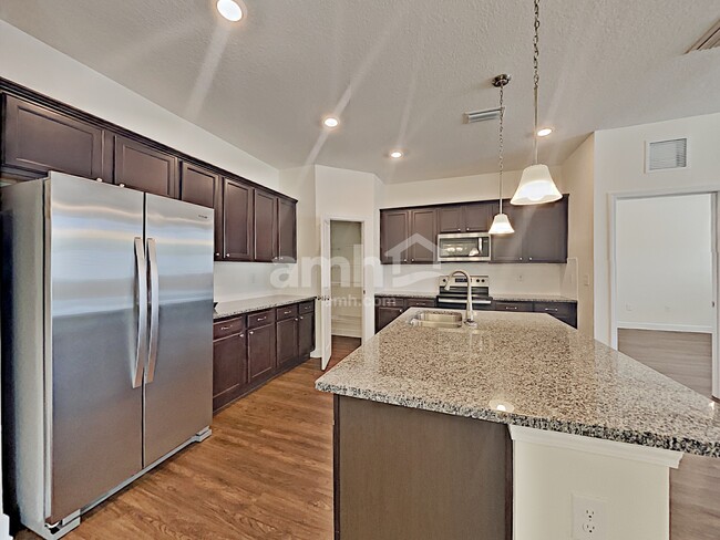 Foto del edificio - 313 Pine Terrace Dr