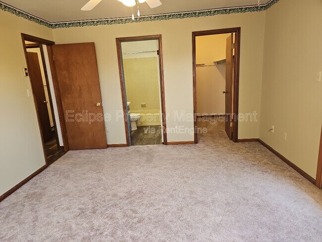 Foto del edificio - 9 River Dr