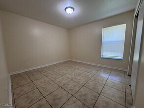 Building Photo - 1118 Copley St E