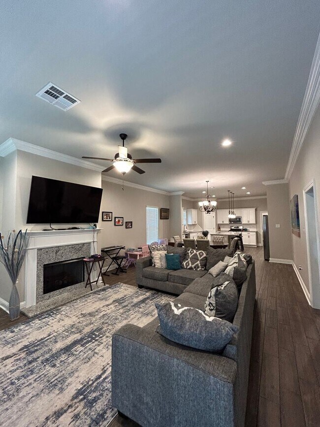 Building Photo - 4 br, 3.5 bath House - 413 Mangrove Lane