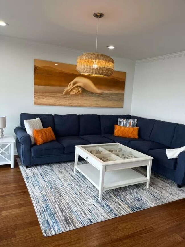 Building Photo - 1610 Seacoast Dr