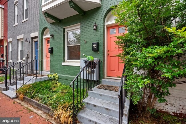 Foto del edificio - 23 Bates St NW