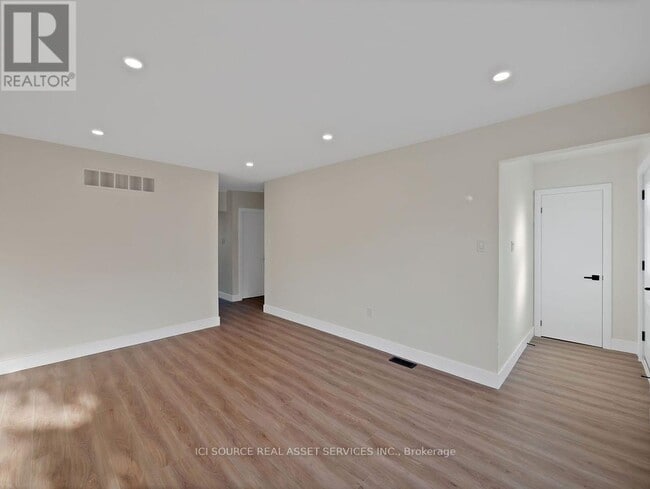 Building Photo - 167 Rosedale Ave