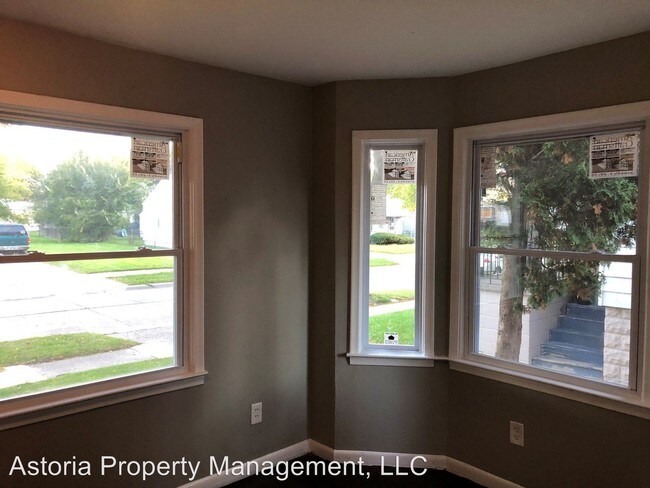 Foto del edificio - 3 br, 1 bath House - 8072 Helen St