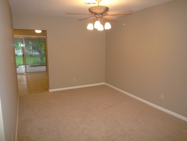 Building Photo - Spacious 3BR/2BA Ranch Home with 1,734 Sq.Ft. and a 2-Car Garage in a Great Neighborhood Close to...