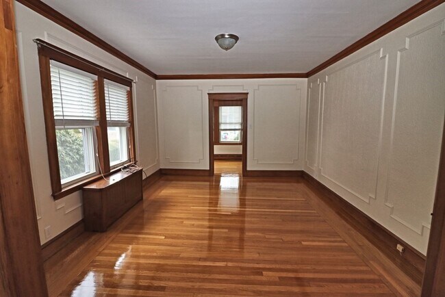 Building Photo - 60 Bellevue Ave