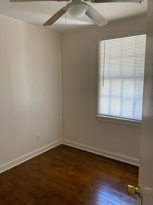 Foto del edificio - 2410 Knox Dr