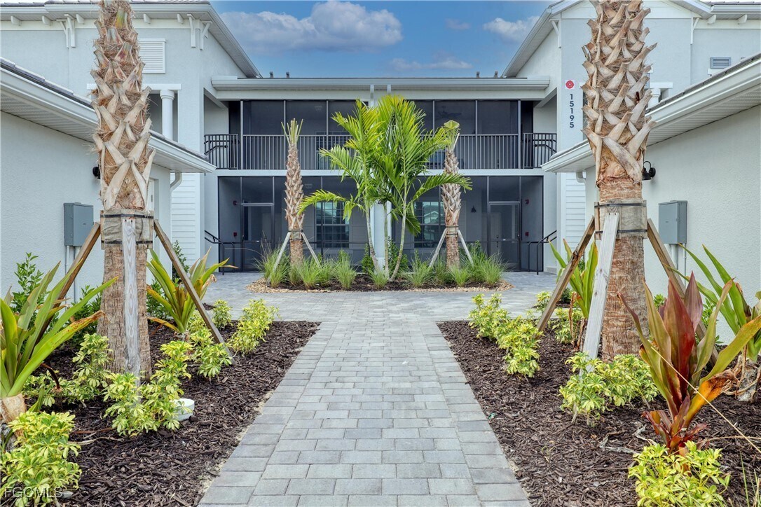 Foto principal - 15195 Bluffton