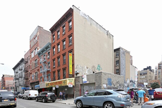 Building Photo - 54 Eldridge St