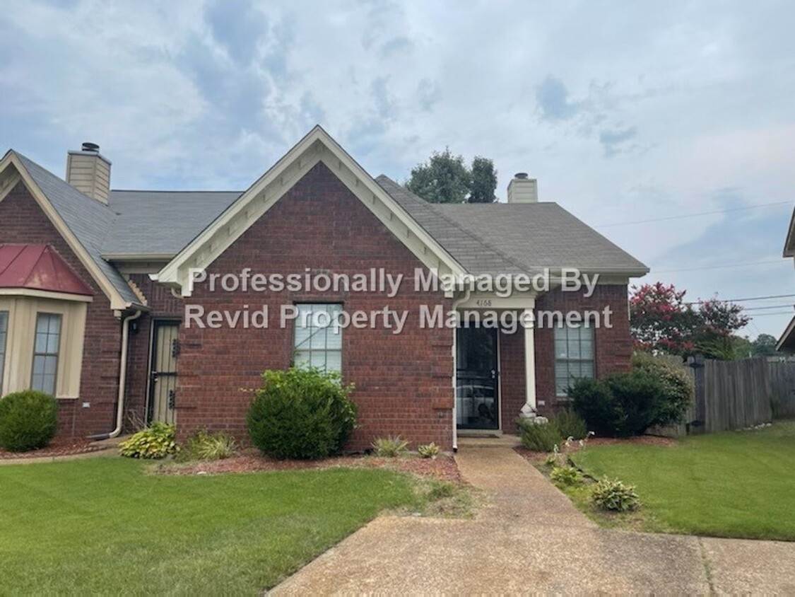 Primary Photo - Spacious 2 bedroom 2 bathroom in 38141!