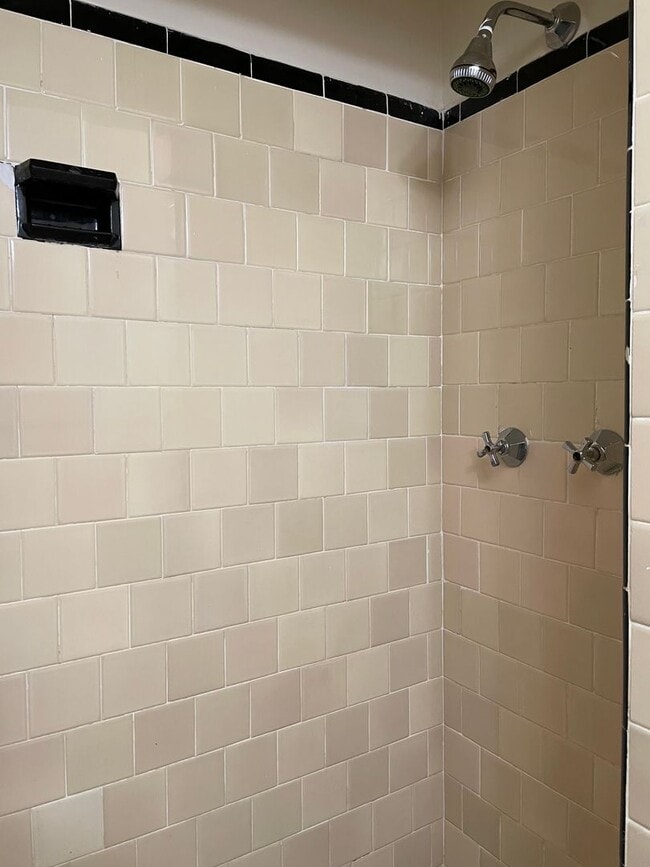 Interior Photo - Q Street Apartments