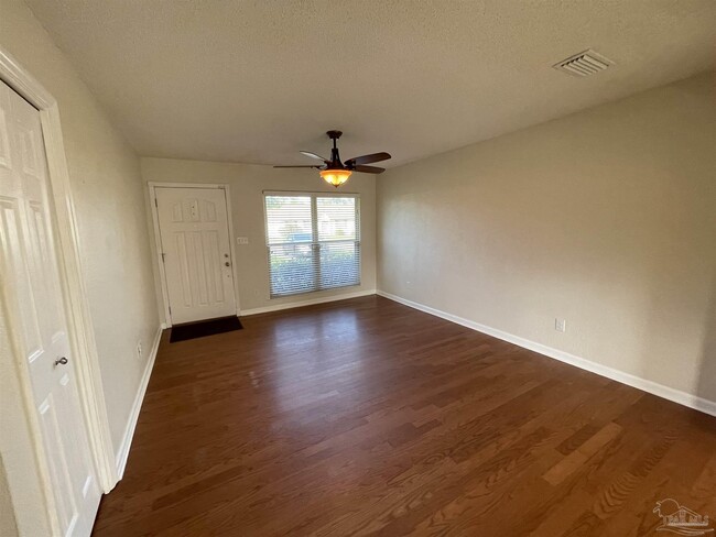 Building Photo - 8137 Imperial Dr
