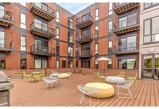 Building Photo - The Quin