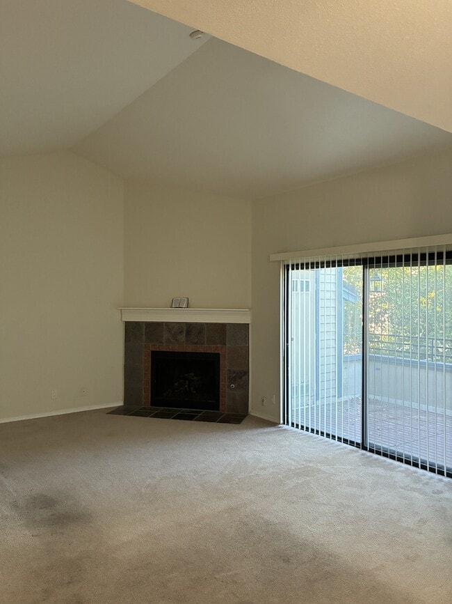 Building Photo - 6043 Joaquin Murieta Ave