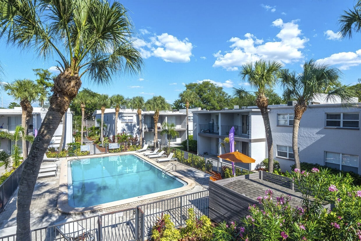 Azure East Apartments in Tampa, FL