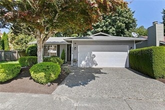 Building Photo - 13418 NE 136th Pl