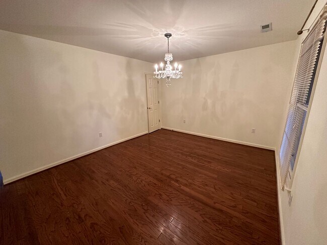 Foto del edificio - One Level Townhome in Forest