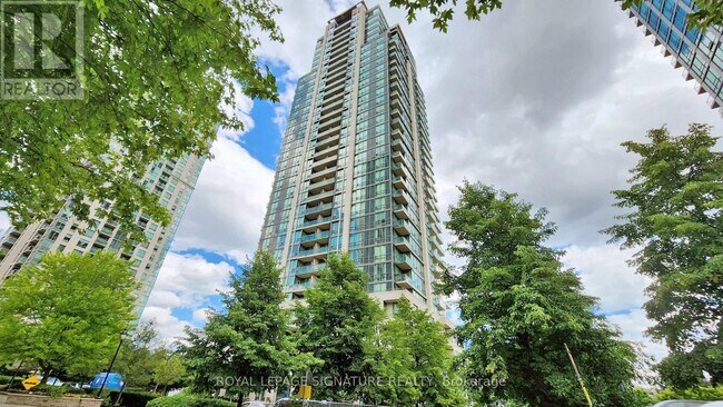 Photo du bâtiment - 3515-3515 Kariya Dr