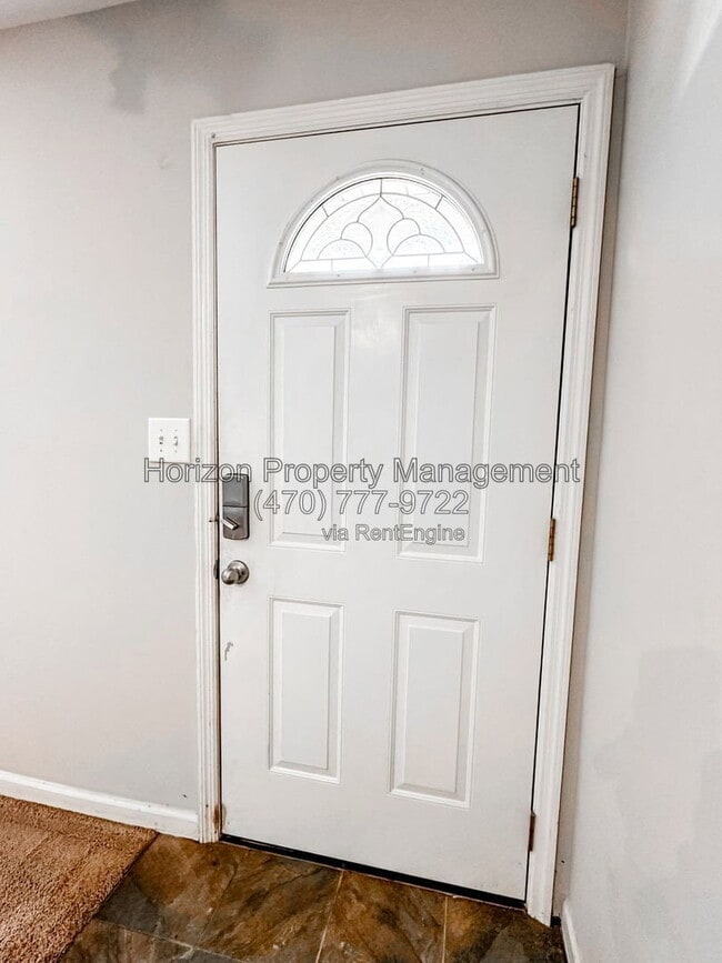 Foto del edificio - 4925 Farmstead Ct NE