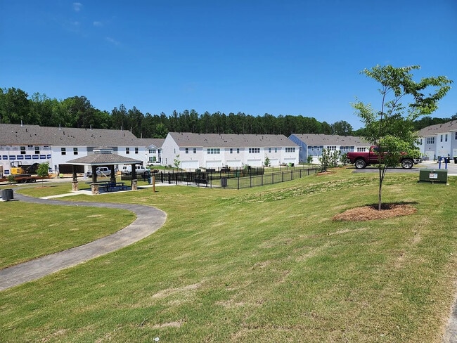 Building Photo - Room in Townhome on Old Battle Bridge Rd