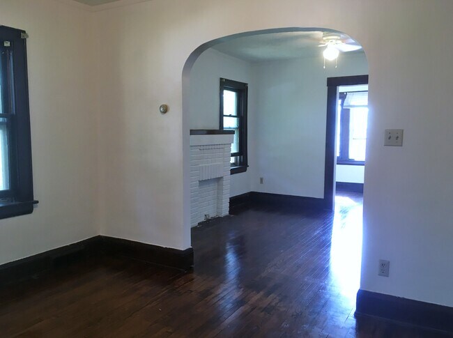 Building Photo - 515 Schiller Ave