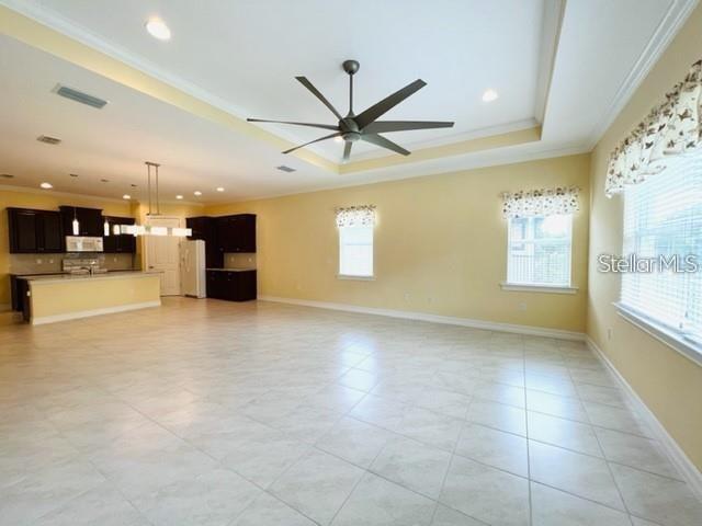 Foto del edificio - 24192 Riverfront Dr