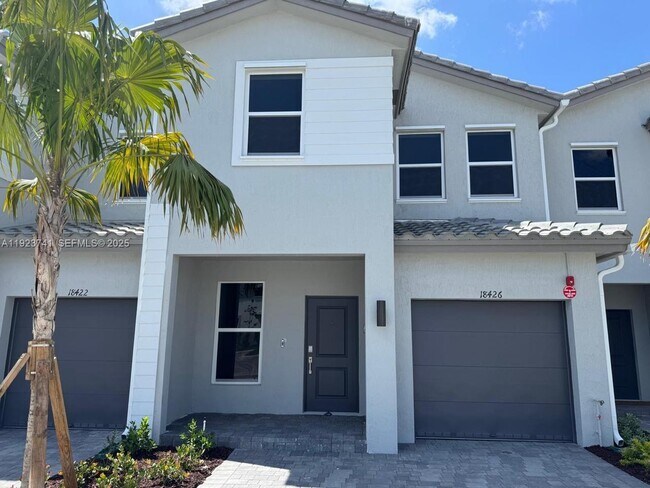 Foto del edificio - 18426 SW 2nd St