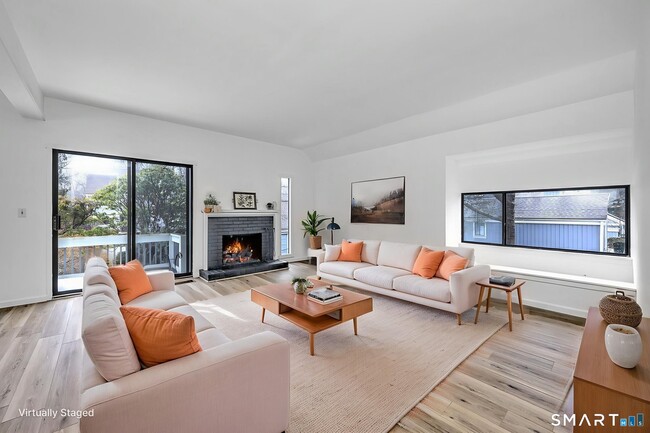 Building Photo - 454 Heritage Vlg