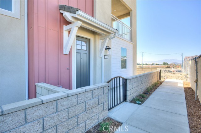 Building Photo - 6003 Huntington Dr