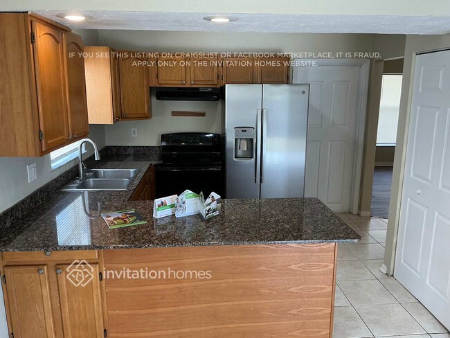 Building Photo - 6044 Francis Dr