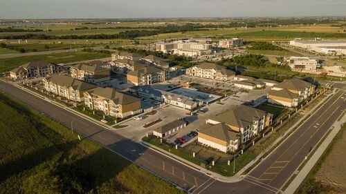 Building Photo - 3801 Helios Way