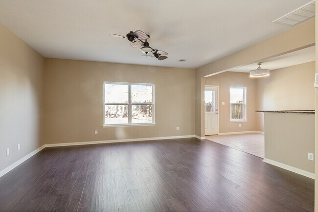 Foto del edificio - 20506 Freedom River Dr