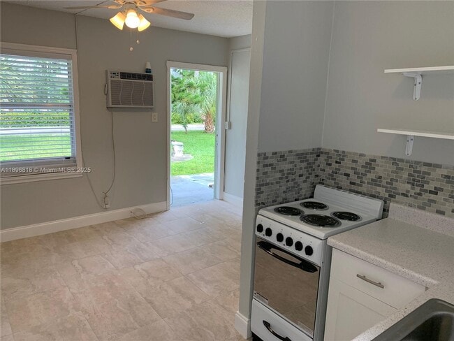 Foto del edificio - 2805 NE 6th Ln