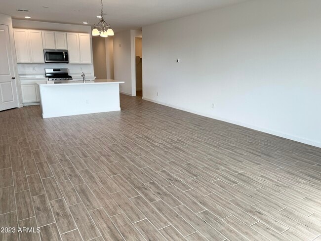 Building Photo - 4644 S Ferric