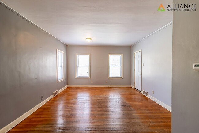 Foto del edificio - 1609 Poyntz Ave