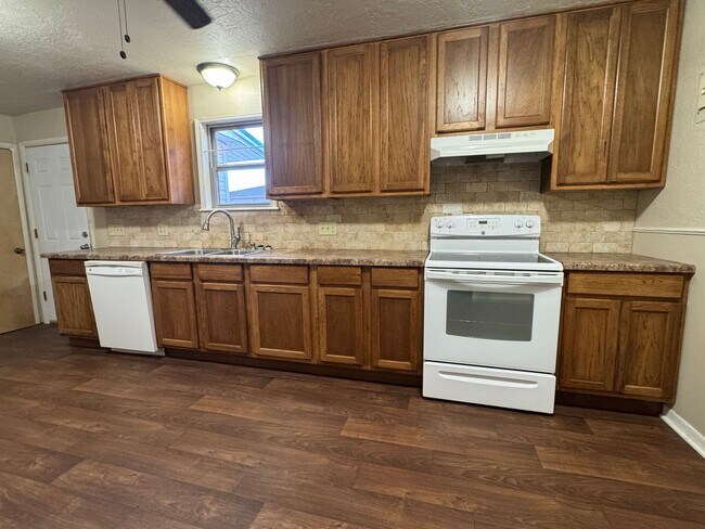 Building Photo - 401 Becker- NOW AVAILABLE!