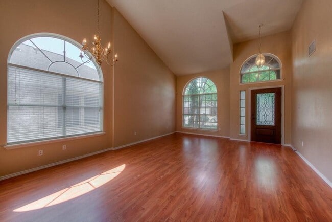 Building Photo - 3514 Ruby Red Dr
