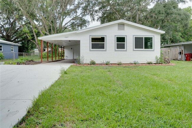 Building Photo - 1107 McDavid Ave