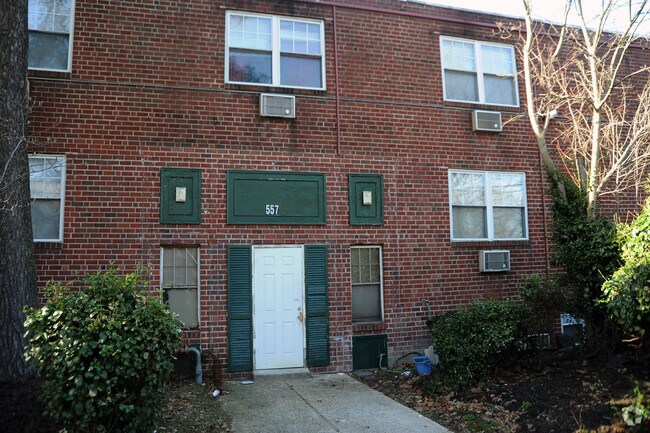 Penn Lee Court Apartments Philadelphia Pa Apartments Com