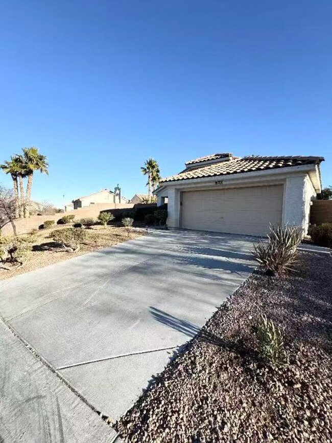 Building Photo - BEAUTIFUL SINGLE STORY HOUSE IN SUMMERLIN