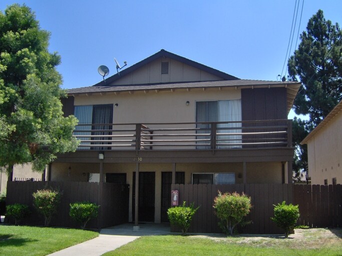 2130 S Acama St, Anaheim, CA 92802 Condo for Rent in Anaheim, CA